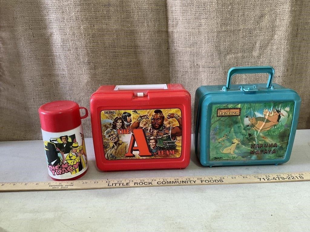 2 plastic lunch boxes and a thermos
