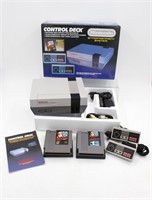 Nintendo NES System Controller Deck w/ Box