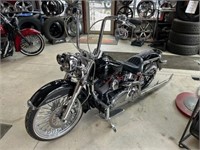2010 Harley-Davidson Softail Deluxe Motorcycle 5HD