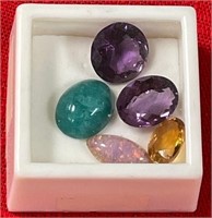 11 - LOT OF LOOSE GEMSTONES (W212)