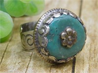 TURQUOISE ADJUSTABLE RING WITH INTRICATE TOOLING