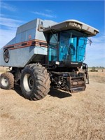 1997 Gleaner R62 Combine