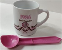 1980s Baskin-Robbins Staff Only Mug & Scoop