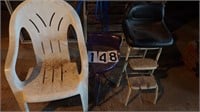 Plastic Lawn Chair and 2 Stools