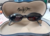 Maui Jim Sunglasses w/case