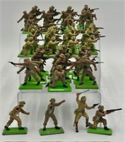 52 Assorted Britains Deetail Army Men