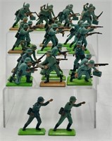 32 Assorted Britains Deetail Soldiers