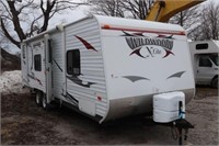 2012 Forest River Wildwood 261BHXL 26 Ft T/A 4X4TW