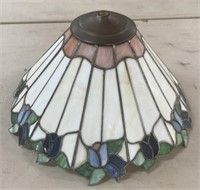 Tiffany Style Lamp Shade Measuring 17” Diameter