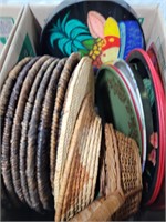 Lot of trays and placemats