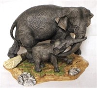 Lenox Elephants Statue - 7 x 6