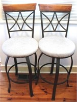 Pair of Bar Chairs - 17 x 18 x 46