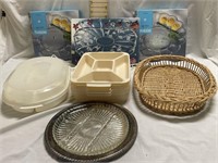 Serving Trays & Containers
