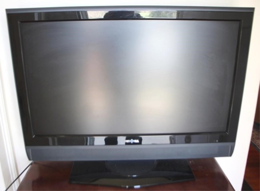 Insignia 37" LCD TV - no remote