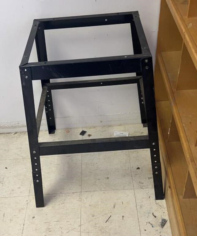 Tool Stand 32 Inches Tall