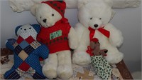 4 Stuffed Bears