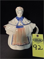 1940's Shawnee Pottery Granny Tea Pot