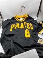 Pirate 8 jersey