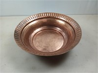 Hammered copper 17-in bowl