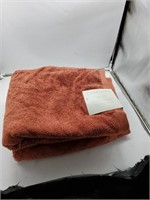 2 casaluna bath towels