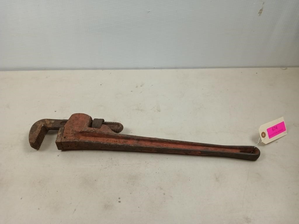 Pittsburgh 24 inch pipe wrench