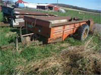 New Idea Manure Spreader