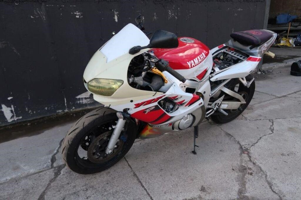Impound/Parts Only - 2002 Yamaha YZFR6F motorcycle