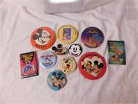 12 Disney buttons / pins - Mickey Mouse plug in
