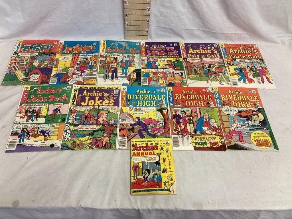 (11) Archie Series Comic Books & Digest