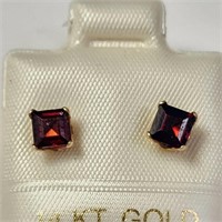 $300 14K  Garnet(0.8ct) Earrings