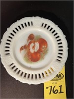 Kemple Hand Painted Apple Milk Glass Plate With