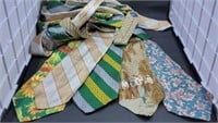 5 Ugly vintage men's ties.  Polo golf