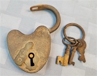 W & C antique working padlock with keys