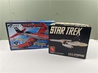 Vintage Star Trek U.S.S. Enterprise model kit &