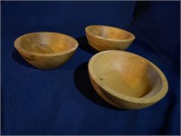 Set of 3 wooden bowls-small