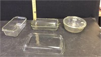 4 Pyrex, one with lid