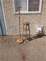 Wooden plant stand with floor lamp not tested