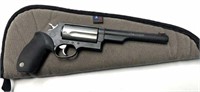 Taurus Judge revolver
With case
#FY707096