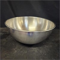 Large metal mixing bowls