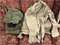 LARGE LOT OF MIXED VTG MILITARY UNIFORMS GOOD LOT
