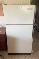 Kenmore Refrigerator contents not included bring