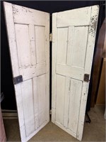 Antique 4 Panel Bifold Doors
