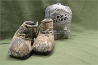(2) Pairs of  Insulated Over Boots