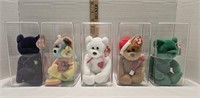 (5) Holiday Ty Beanie Babies In Clear Cases