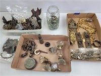 Assorted old hardware and metal pieces