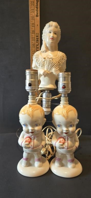 Vintage Doll Lamp Chalkware Plaster Lady