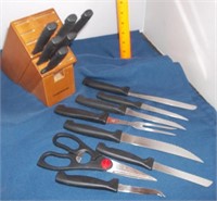 Knife & Utensil Set in Block