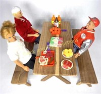 VTG Wooden Barbie Picnic Table & Ken Dolls