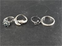 Lot of sterling silver rings