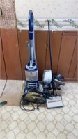 Shark lift away deluxe , carpet sweeper Hoover